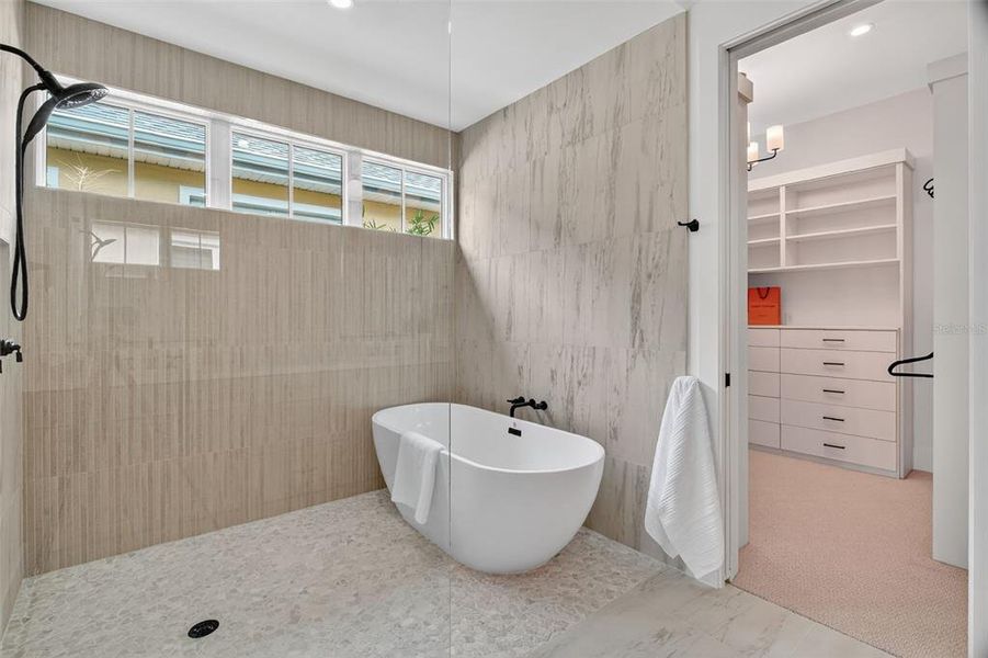 Furnished interior view inside a new home in , Mount Dora (Image 11).