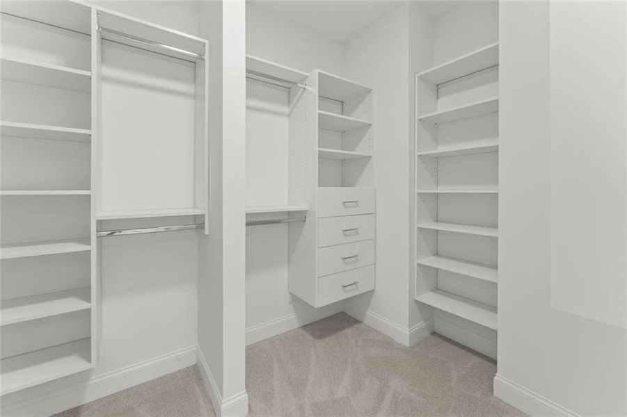 Spacious, unfurnished interior of a new home in , Senoia (Image 23).