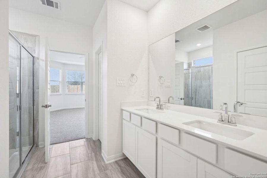 Furnished interior view inside a new home in Carmel Ranch, Schertz (Image 11).