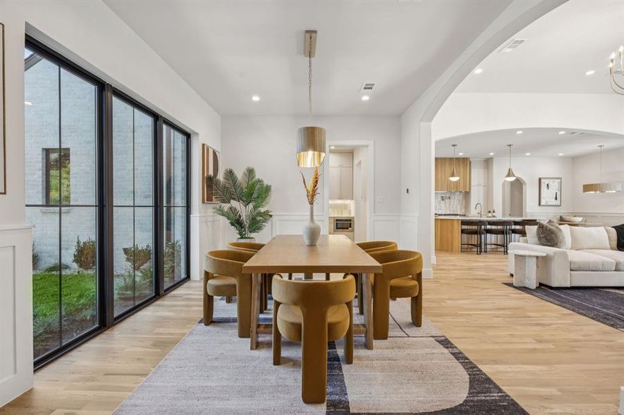 Furnished interior view inside a new home in , Dallas (Image 12).