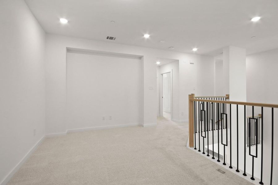 Spacious, unfurnished interior of a new home in Woodforest Townhomes, Montgomery (Image 12). Spacious, unfurnished interior of a new home in Woodforest Townhomes, Montgomery (Image 12).