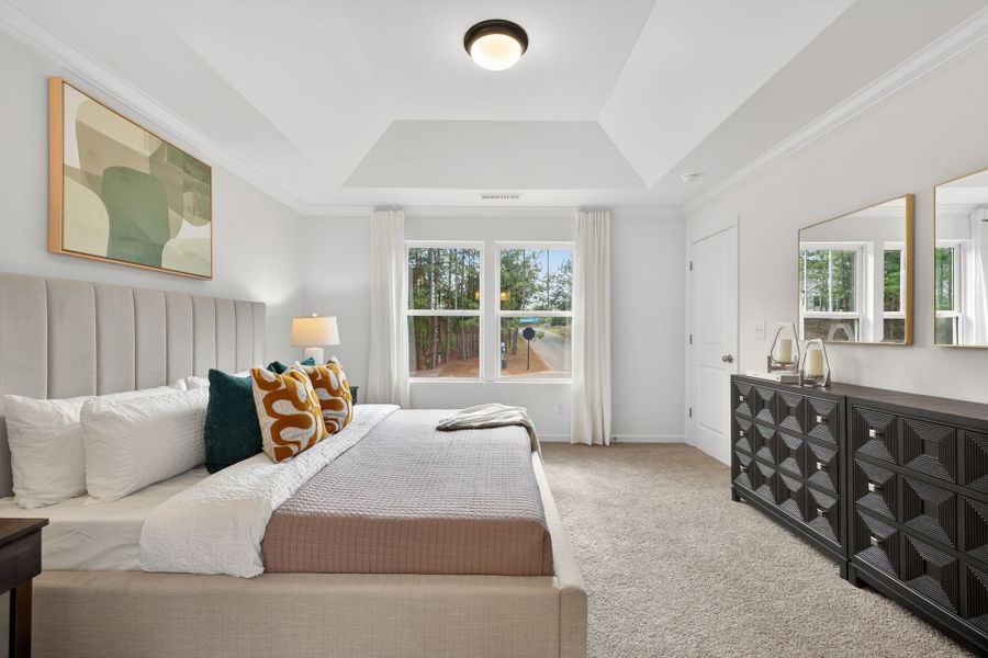Furnished interior view inside a new home in Edgewater - Lakeview Point, Lancaster (Image 16).