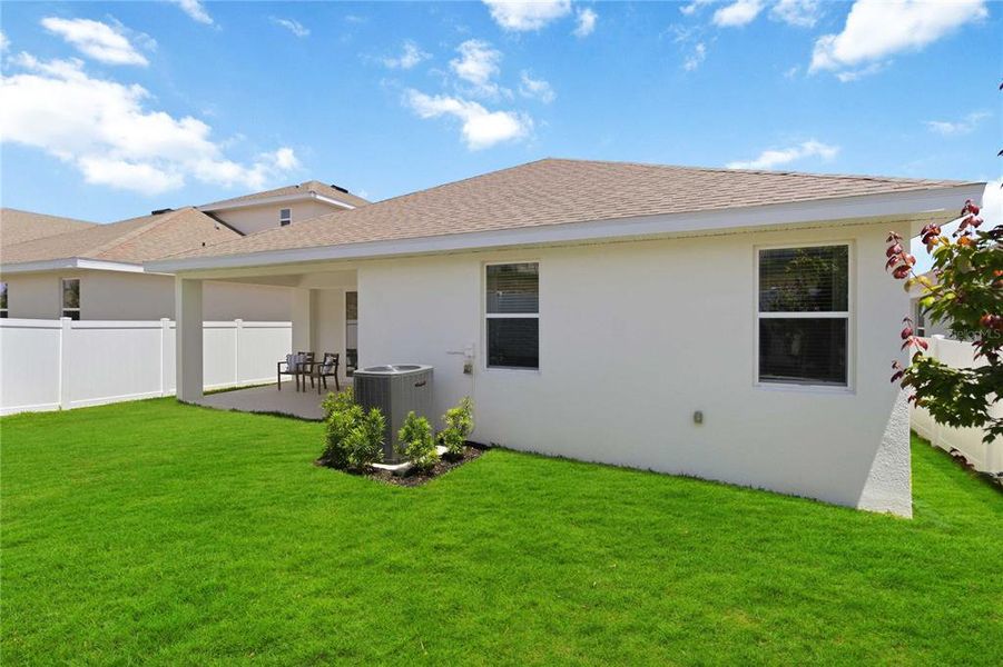 Exterior details and patio area of a home in , Clermont (Image 28).