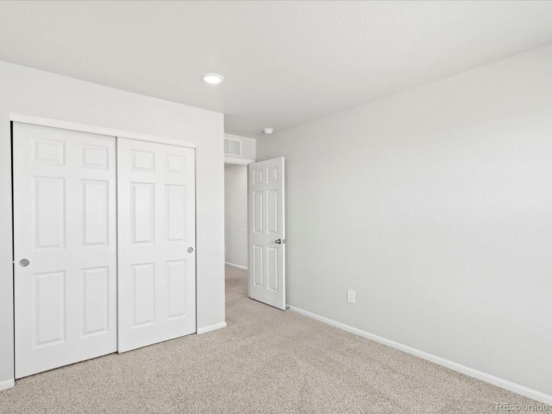 Spacious, unfurnished interior of a new home in Westgate, Greeley (Image 16).