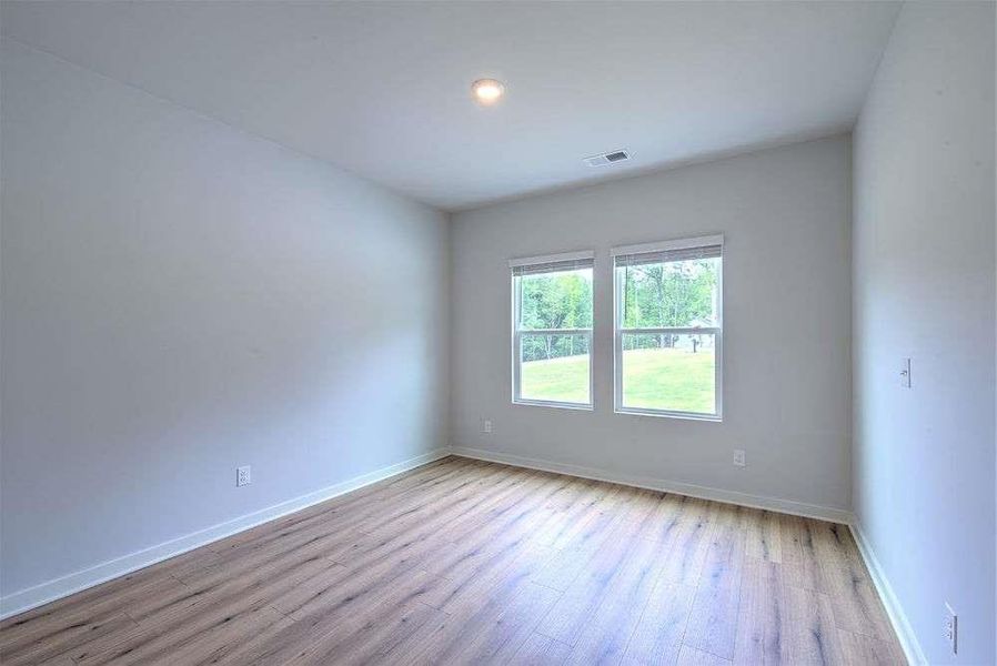 Spacious, unfurnished interior of a new home in The Woodlands Preserve, Jackson (Image 39).