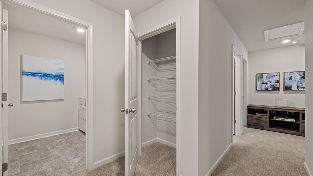 Representative furnished interior of a home built from the ROBIE by D.R. Horton in Pointe Park, Union City (Image 30).