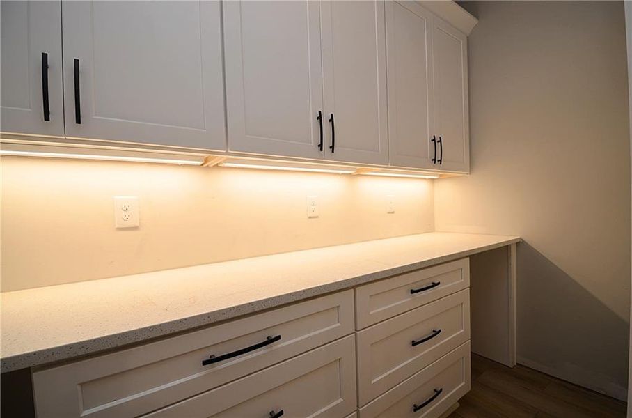 Close-up of interior finishes inside a home in , Bogart (Image 10).