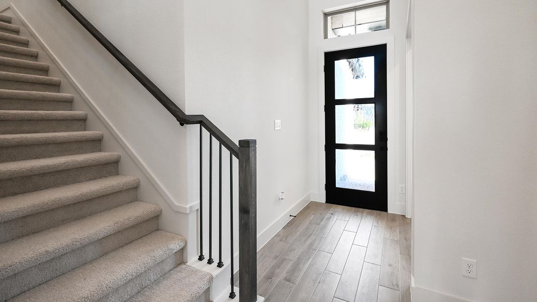 Spacious, unfurnished interior of a new home in Crosswinds 50', Kyle (Image 13).