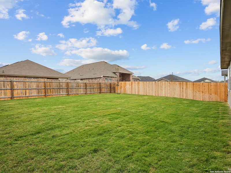 Exterior details and patio area of a home in Horizon Pointe, San Antonio (Image 24). Exterior details and patio area of a home in Horizon Pointe, San Antonio (Image 24).