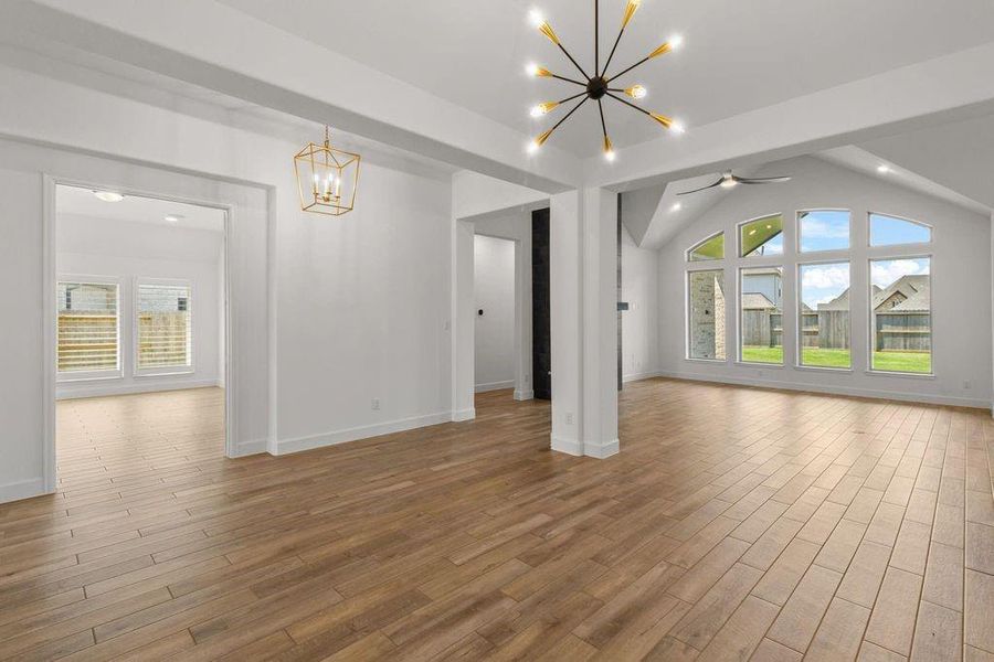 Spacious, unfurnished interior of a new home in Riceland, Mont Belvieu (Image 40).