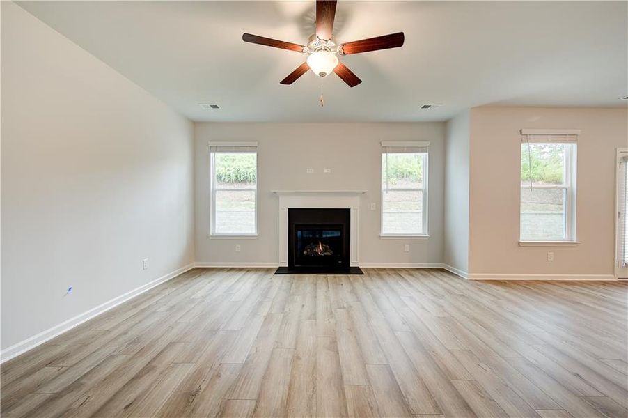Spacious, unfurnished interior of a new home in Trinity Park, McDonough (Image 12).