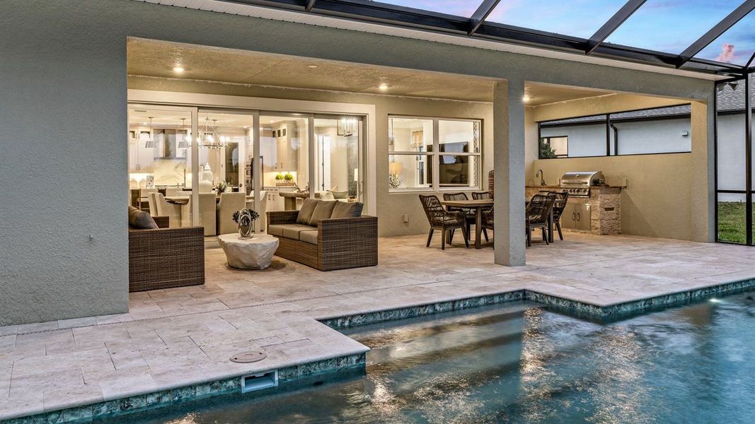 Pool & Lanai