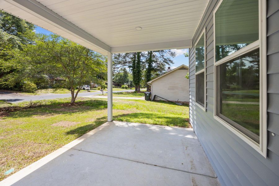 Exterior details and patio area of a home in , Summerville (Image 28).