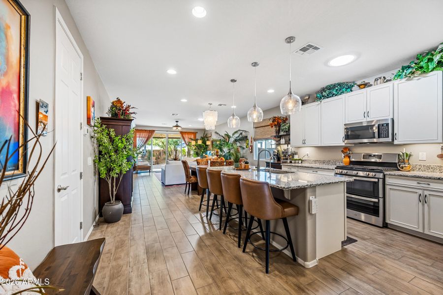 Kitchen with Breakfast Bar