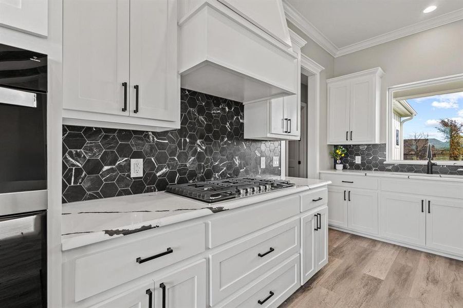 Furnished interior view inside a new home in , Leonard (Image 7).
