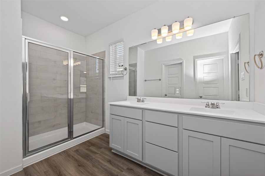 Furnished interior view inside a new home in Enclave at Willis, Willis (Image 11).