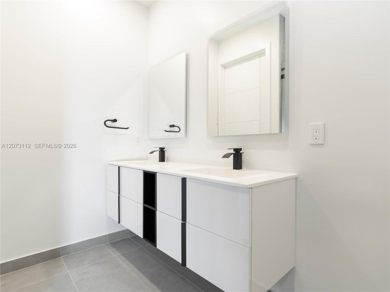 Furnished interior view inside a new home in , Fort Lauderdale (Image 8).