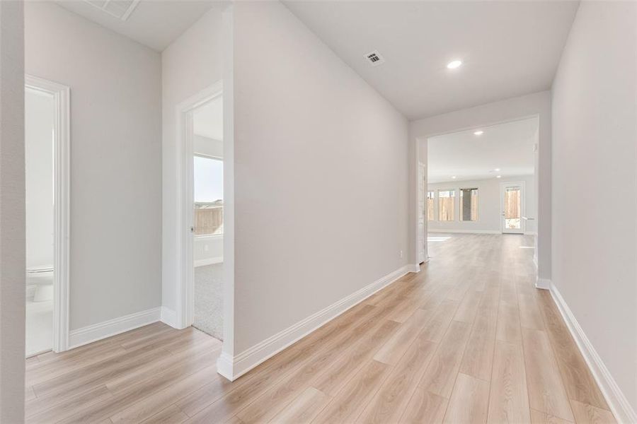 Spacious, unfurnished interior of a new home in Villages of Hurricane Creek, Anna (Image 23). Spacious, unfurnished interior of a new home in Villages of Hurricane Creek, Anna (Image 23).