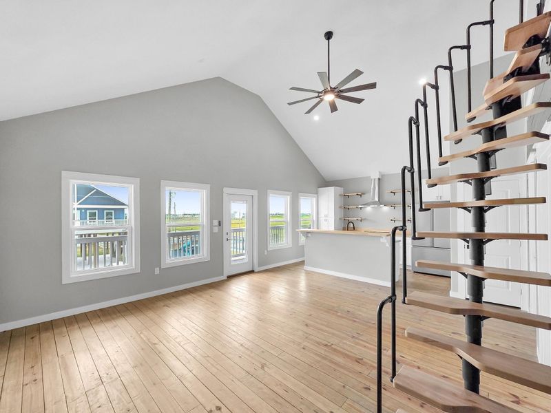 Spacious, unfurnished interior of a new home in , Crystal Beach (Image 15).