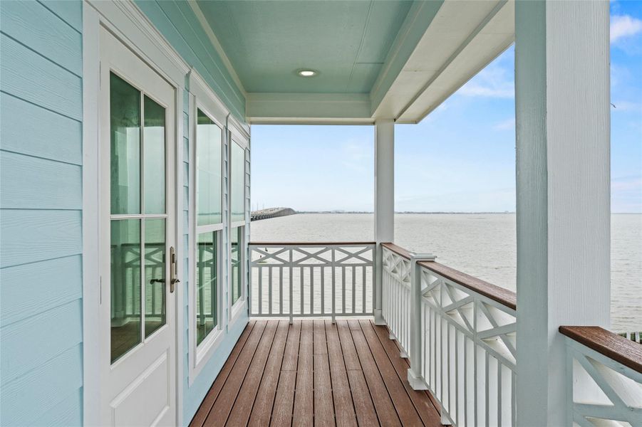 Exterior details and patio area of a home in , Tiki Island (Image 2). Exterior details and patio area of a home in , Tiki Island (Image 2).