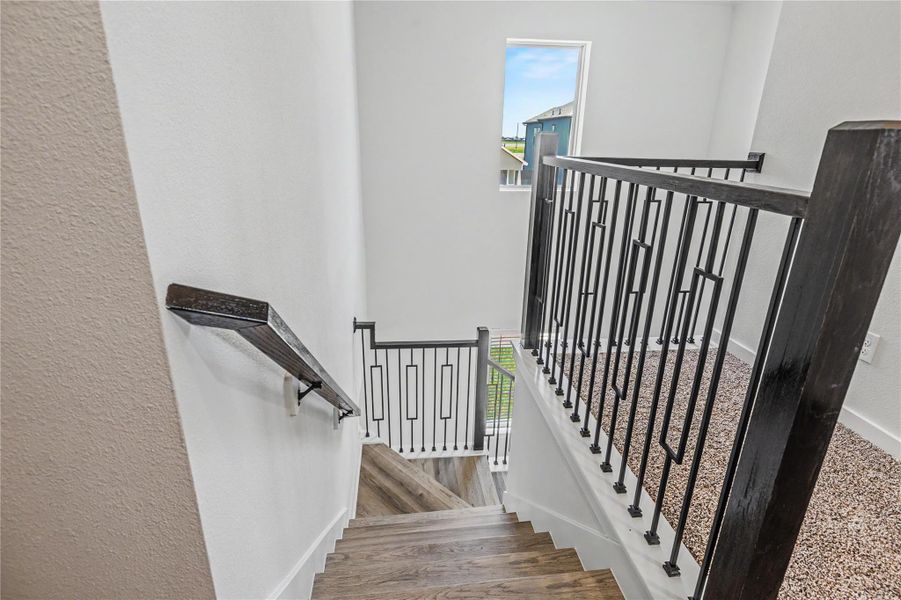 Spacious, unfurnished interior of a new home in Glendale Lakes, Rosharon (Image 28).