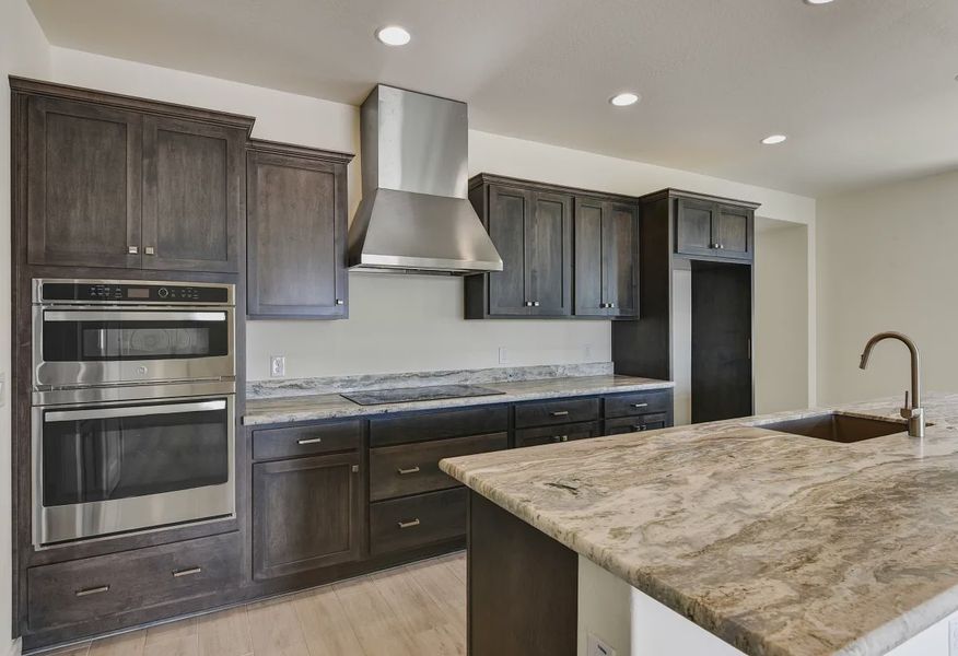 Wickenburg Ranch Evia HS 1820 Kitchen - 14 of 21