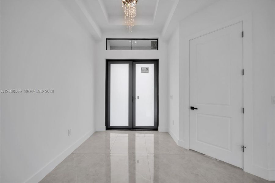 Spacious, unfurnished interior of a new home in , Lehigh Acres (Image 17).