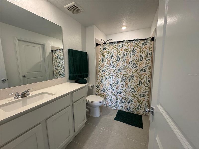 Furnished interior view inside a new home in Hamilton Bluff, Haines City (Image 11).