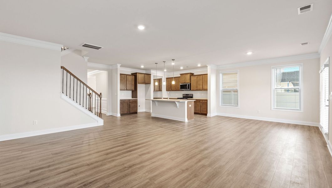 Spacious, unfurnished interior of a new home in Seven Oaks, Greenwood (Image 24).