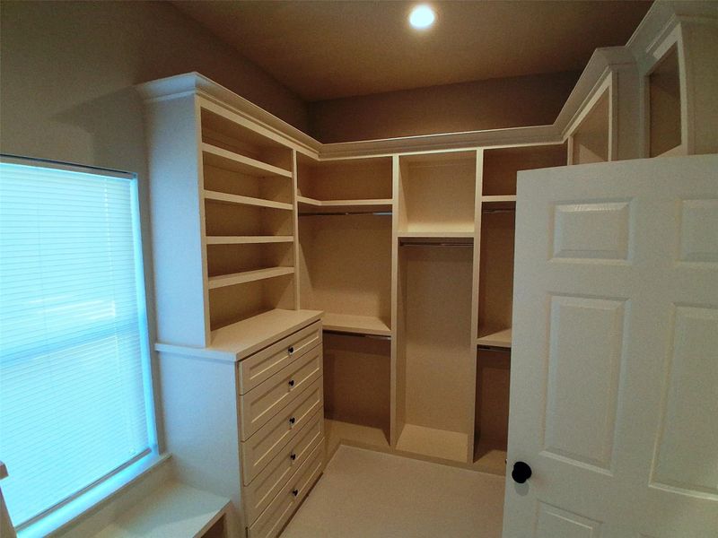 MASTER BEDRM WALKIN CLOSET MASTER BEDRM WALKIN CLOSET