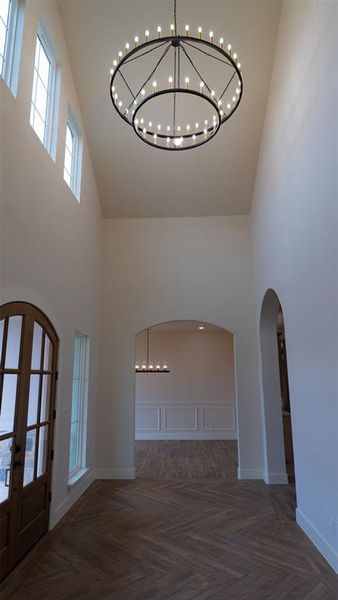 Spacious, unfurnished interior of a new home in , Mansfield (Image 19).