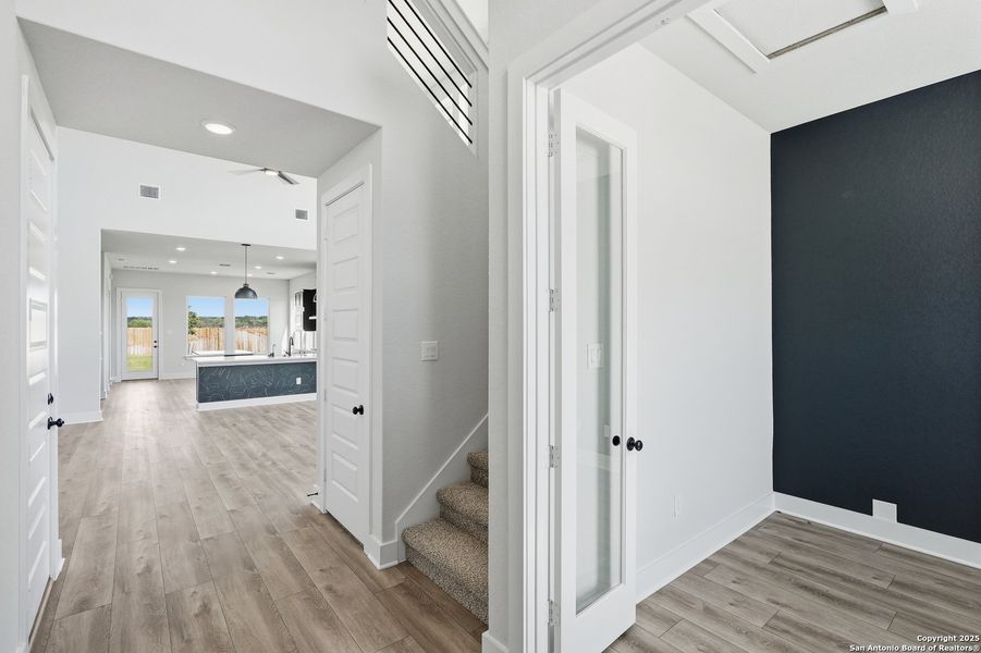 Spacious, unfurnished interior of a new home in Alsatian Oaks, Castroville (Image 23).