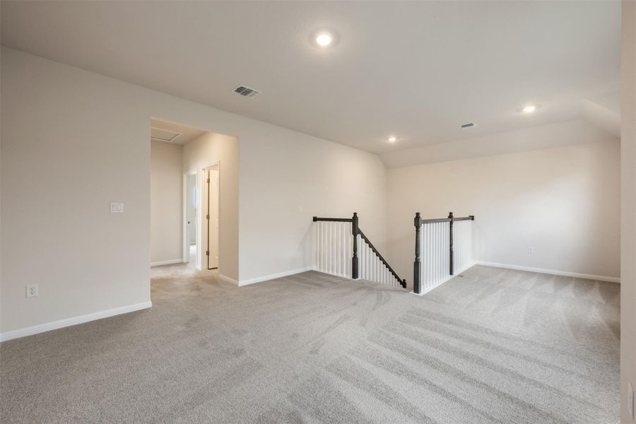 Spacious, unfurnished interior of a new home in Cannon Ranch, Dripping Springs (Image 28). Spacious, unfurnished interior of a new home in Cannon Ranch, Dripping Springs (Image 28).
