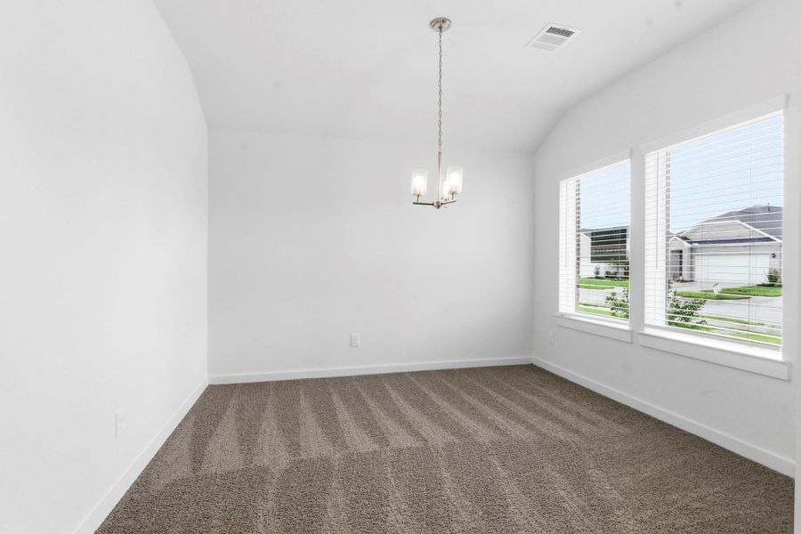 Spacious, unfurnished interior of a new home in Creekhaven, Iowa Colony (Image 34). Spacious, unfurnished interior of a new home in Creekhaven, Iowa Colony (Image 34).