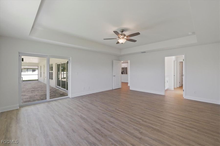 Spacious, unfurnished interior of a new home in Cape Coral, Cape Coral (Image 23).