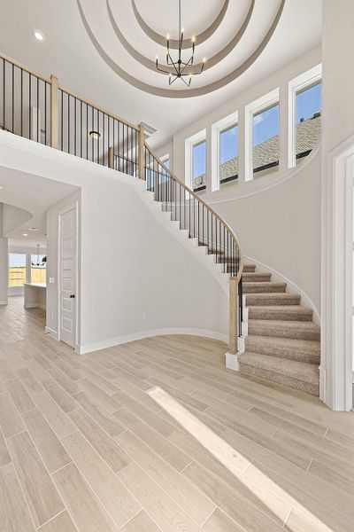 Spacious, unfurnished interior of a new home in Nolina, Georgetown (Image 17).