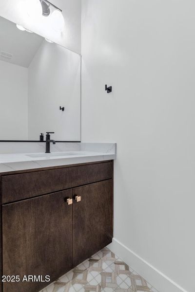 6727 N 9th Dr-large-038-027-6727 N 9th D 6727 N 9th Dr-large-038-027-6727 N 9th D