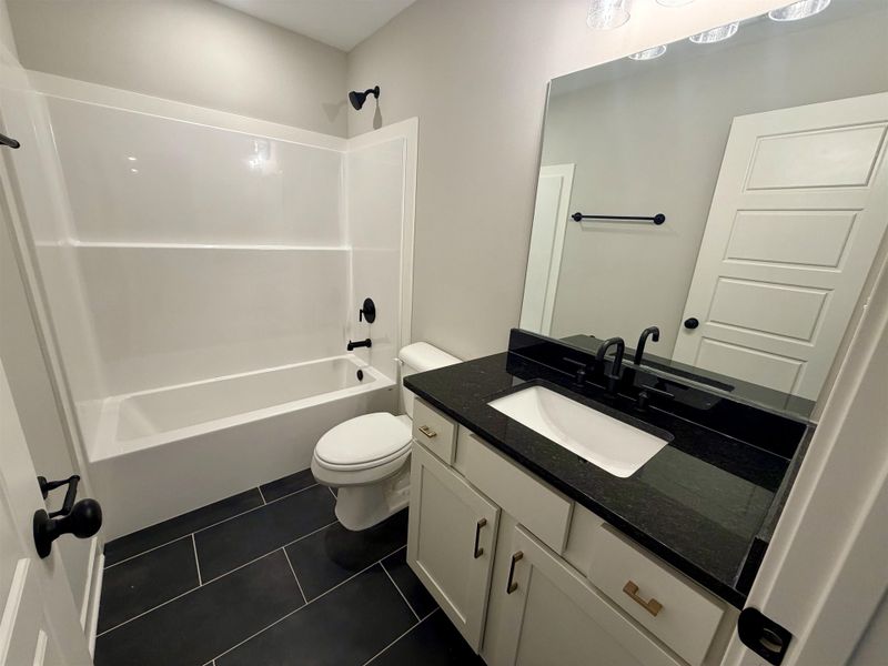 Furnished interior view inside a new home in Lockwood, Collierville (Image 14).