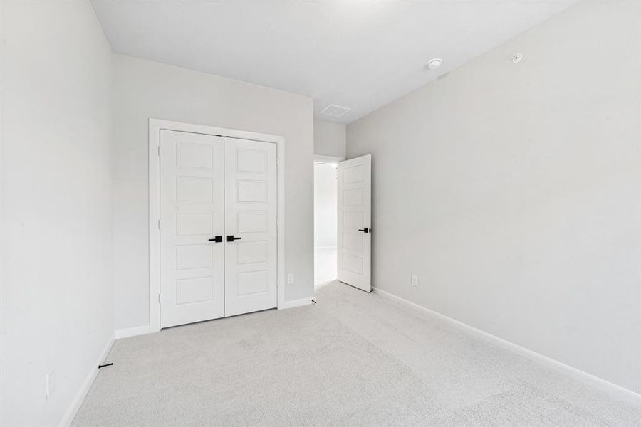 Spacious, unfurnished interior of a new home in Hillside at Las Colinas, Irving (Image 26). Spacious, unfurnished interior of a new home in Hillside at Las Colinas, Irving (Image 26).