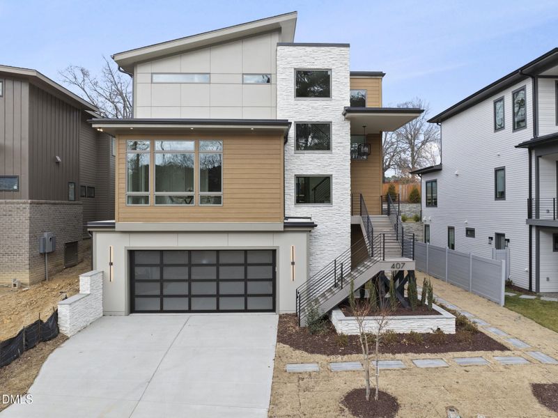 40 - 407 Waldo - Aerial View