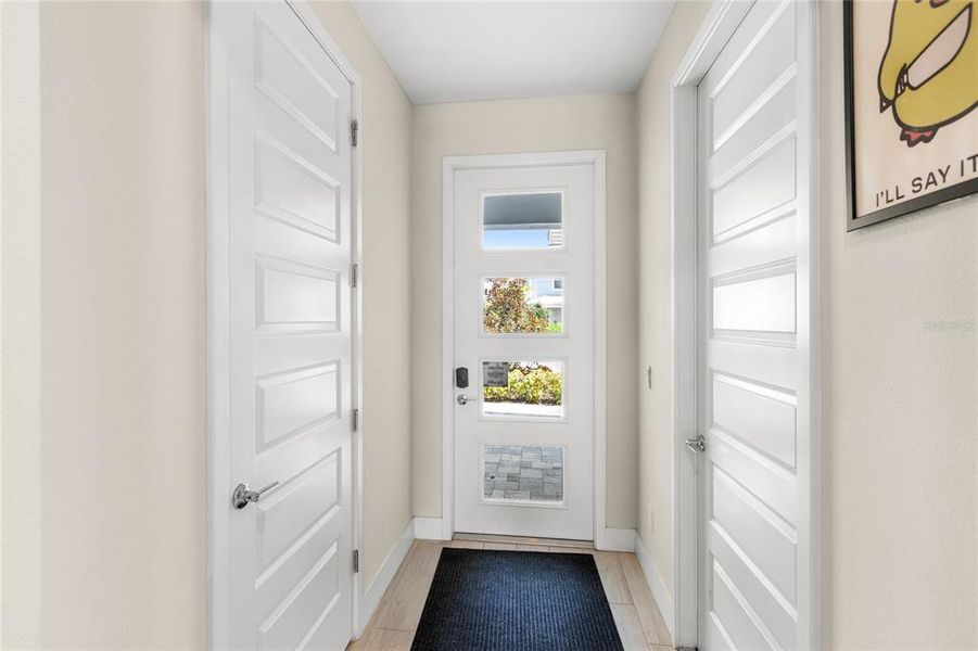 Spacious, unfurnished interior of a new home in , Kissimmee (Image 18).