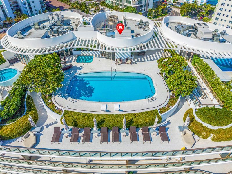 Community amenities in Onda, Bay Harbor Islands (Image 83).