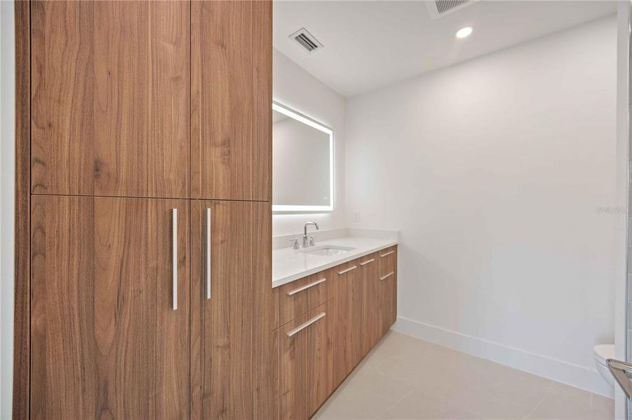 Image 72 of a home in .