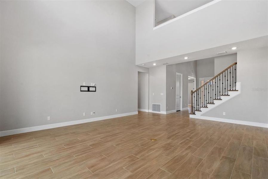 Spacious, unfurnished interior of a new home in Park East at Azario, Bradenton (Image 42). Spacious, unfurnished interior of a new home in Park East at Azario, Bradenton (Image 42).