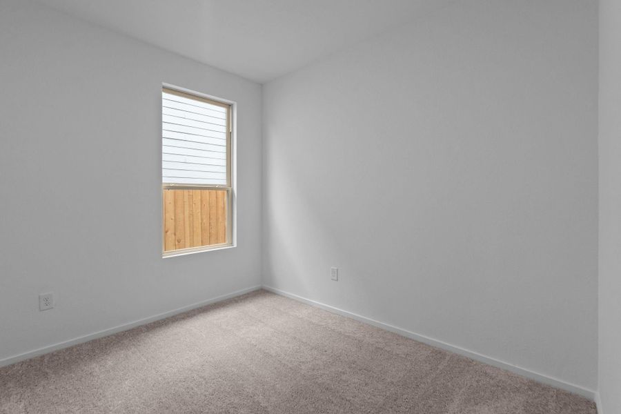 Spacious, unfurnished interior of a new home in Mavera, Conroe (Image 14).