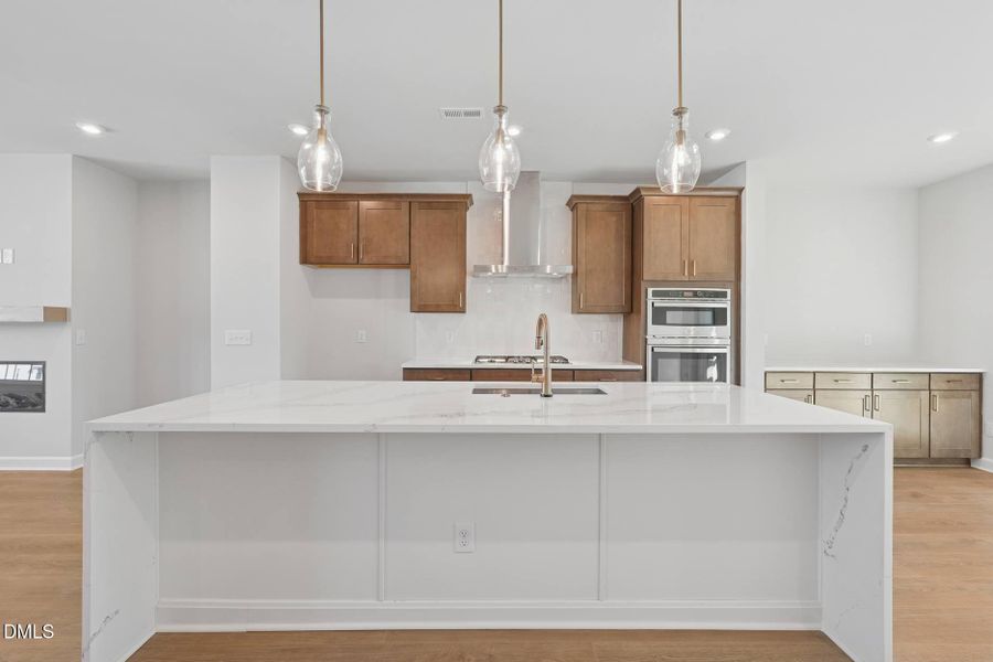 Elm Park 35_Kitchen 1_10.9.25_webready Elm Park 35_Kitchen 1_10.9.25_webready