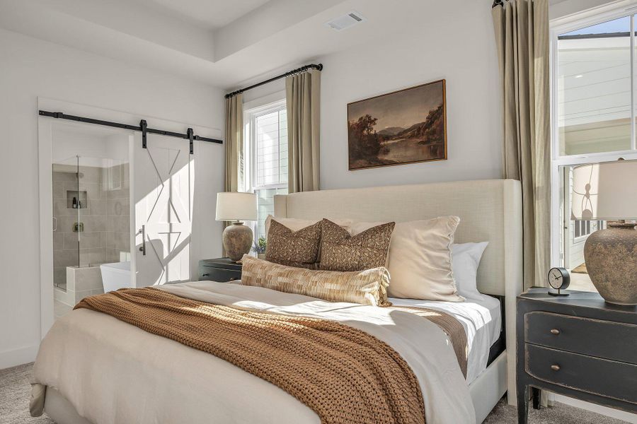 Representative furnished interior of a home built from the Daffodil by Empire Homes in Social Circle, Chattanooga (Image 14).