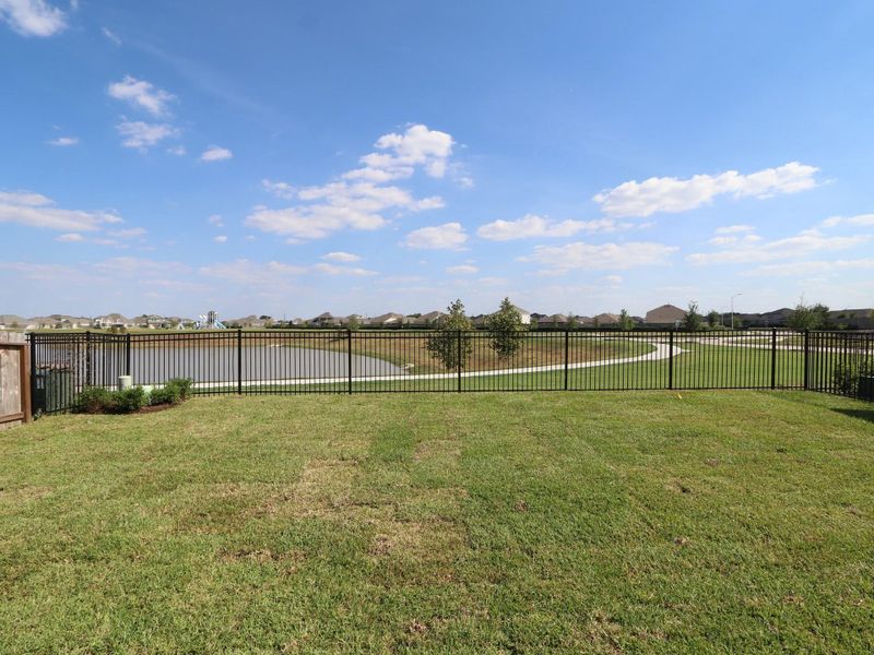 Community amenities in Miller's Pond, Rosenberg (Image 12). Community amenities in Miller's Pond, Rosenberg (Image 12).