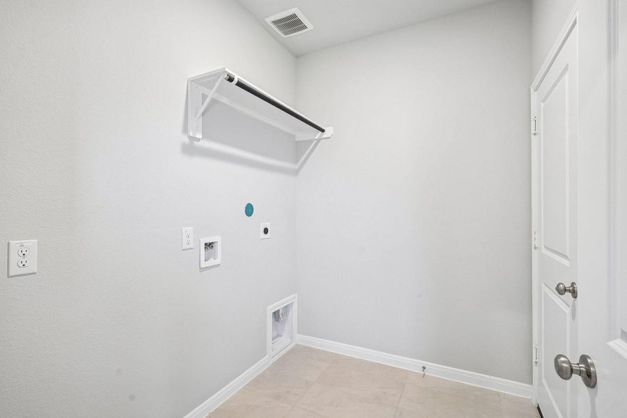 Spacious, unfurnished interior of a new home in Aldeana, Bonney (Image 29). Spacious, unfurnished interior of a new home in Aldeana, Bonney (Image 29).