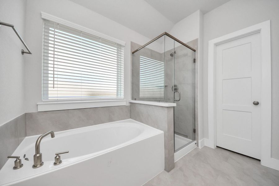 Furnished interior view inside a new home in Laurel Landing: Landmark Collection, Alvin (Image 11). Furnished interior view inside a new home in Laurel Landing: Landmark Collection, Alvin (Image 11).